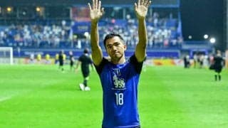 「結婚したのかと思っちゃった」タイ代表チャナティップと”美人女医の2ショット”に”3万いいね”の反響！「チャナ、鼻の下伸びてるぞ」とにこやかな表情にツッコみも