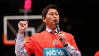 広島東洋カープの新井貴浩監督が12月6日に来場決定…広島vs京都でOPセレモニー&始球式