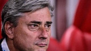 浦和・スコルジャ監督の埼スタ最終戦で、選手が別れ惜しむ……西川「正直続けて欲しかった」、中島翔哉「このチームに来られたのは監督のおかげ」