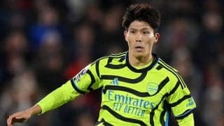 「またも堅実なプレー」アーセナル首位浮上に貢献の冨安健洋、現地メディアは軒並み高評価！「オーバーラップでサカのスペースも作った」