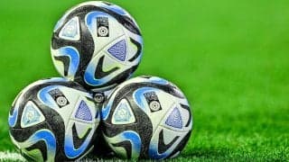 「すごい偶然w」「普通じゃありえない！」元日本代表MFとサッカーの神様の、日本の新幹線で偶然出会った「奇跡の2ショット」公開される！「そんな偶然あります〜⁉️」と驚きの声