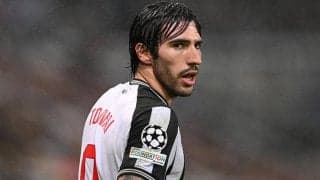 違法賭博で10カ月の出場停止となったトナーリ、ハウ監督は｢強い意思を示している｣と評価