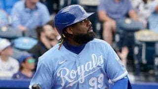 NPBも獲得へ熱視線、108発大砲が躍進　独走2冠王…“就職活動”で復活猛アピール