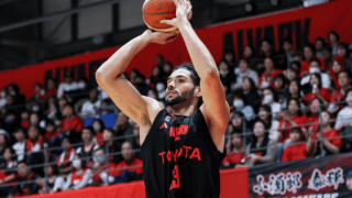 首位アルバルク東京が広島下し11連勝…メインデル、ロシターが内外で躍動