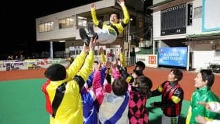 【岩手競馬】木村暁騎手引退セレモニー…「長いようで短い騎手生活でした」