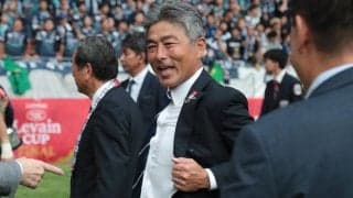 優秀監督賞は福岡の長谷部茂利監督が初受賞！ クラブ最高位の7位でフィニッシュ、得票1位は神戸の吉田孝行監督