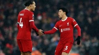 「完璧なフィニッシュだ」「今年いち叫んだ」遠藤航の圧巻ミドル、迫力満点のゴール裏視点が話題…さらに勝利目指すサラーの行動に称賛の嵐「プロ過ぎる」