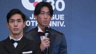 「ますます頑張らないと」日本代表に定着しつつある毎熊晟矢がベストイレブン受賞に喜び、課題は「守備のところ」【Jリーグアウォーズ】