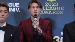 「周りからの目も変わってくる」チームを牽引し初優勝に貢献した酒井高徳、初のベストイレブン受賞を喜ぶ「あまり目立つポジションではないですが…」【Jリーグアウォーズ】