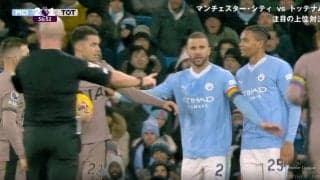 あわや乱闘寸前！「怖すぎる」「笑いながらキレてる…」激しい言い争いで一触即発→いきなりド突き合いのゴングが鳴る ヤバすぎるテンションの両チームがヒートアップ