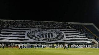 ペレやネイマール、カズもプレーしたブラジルの名門・サントスが史上初の2部降格…荒れたサポーターは物を投げ込み、スタジアム外では破壊行為や放火も…