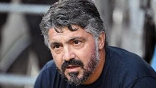 「これは意外」タッチラインを割ったボールがガットゥーゾ監督のもとへ…現役時代を知るファンも驚く華麗なタッチが話題「こんなに上手いのか」