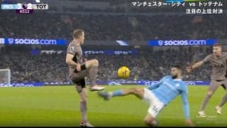 「レッドだろ！」「足ぶっ壊す気かよ」スタジアムに響く断末魔…“殺人タックル”が炸裂した瞬間　物議を醸す世界最高DFグヴァルディオルの超危険プレー