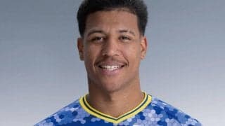 献身性光るブラジル人副主将…J3ベストイレブン受賞の今治FWマルクス・ヴィニシウス「仲間を助ける意識が重要」