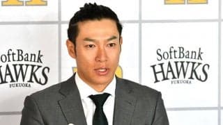 鷹・柳田悠岐、5000万円減の5.7億円で更改　契約を見直し「残り3年、死ぬ気で」