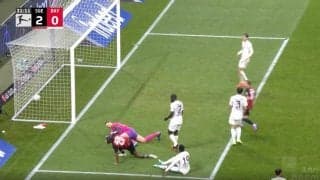 「弱すぎだろ！」「油断したな」王者・バイエルンの守備陣が完全崩壊した屈辱のシーン 総勢6人でも止められずゴールをねじ込まれた瞬間