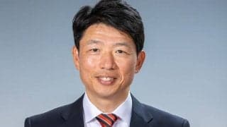 今治新監督に服部年宏氏の就任決定！　「皆様と喜びを分かち合えることを目指します」