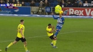 「惜しすぎる」三笘薫、狙い十分のコントロールカーブシュートでスタジアムを沸かせるも枠外へ…「これ決めたかった」反響続々