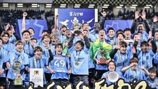 「考えた人天才すぎ」川崎の『天皇杯優勝記念Tシャツ』のクラブ全員での“縦読み”が「奇跡すぎる」と話題！「鳥肌もんだな！」「こんな綺麗に成立するものなん？」との声