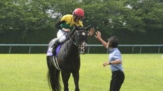 タイトルホルダーの引退式が有馬記念のレース後に開催 横山和生騎手、武史騎手など出席
