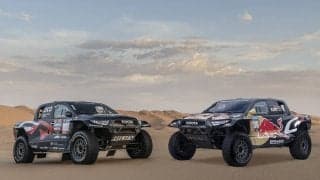 TGRがGRダカールハイラックスEVO T1Uを公開、W2RCには2組がフル参戦