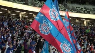 「エレガント」「カッコいい」J2勢史上初のACLベスト16入りを果たした甲府が新たなチームスーツ公開、購入も可能