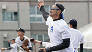 50歳イチロー氏、448球の熱投　球児相手に1時間15分休みなし…「もう1回」に爆笑回答