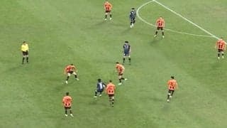 「世界にバレちゃう」“博多のメッシ”が電撃ドリブルでウクライナ王者５人を翻弄した瞬間！「半端ない」「海外行かないの？」などアビスパ紺野和也が脚光