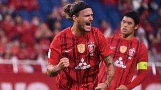 「2000冊超えの本を所有、ヒマラヤ登頂…」浦和DFショルツの半生にブラジルメディアが注目「建設労働者として働いたことも…」