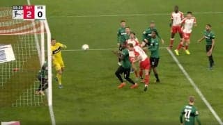 スタジアム騒然！驚愕の新記録「またお前か」「人間じゃねえ…」 1試合2ゴール以上は当たり前！バケモノFW・ケインが豪快ヘッド弾でブンデス史上最速20ゴールを達成した瞬間