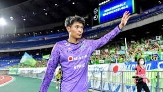 「どこ切り取られてる？ww」元湘南・町野修斗が試合中に”同僚のパンツでボールを拭く珍場面”をJ公式がプレイバック！「なぜにここをｗｗ」とファンもツッコミ