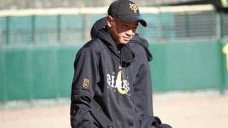 合格直後に骨折「何をすればいいだろう…」　悩む巨人Jr.主将を救った“母の一言”