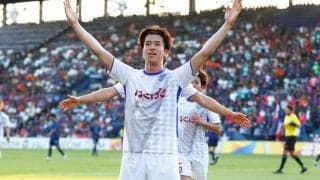 「大好きです甲府。いってきます！」 10番の長谷川元希が新潟移籍でJ1初挑戦