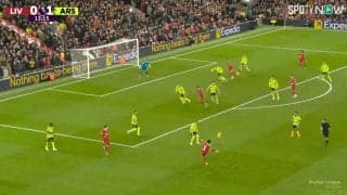 「やばくないかこれ」遠藤航の“クロスボール”がSNSで大盛り上がり！スタジアムが沸いた“1点モノ”のピンポイントクロスに「遠藤良すぎるよ最高だよ」