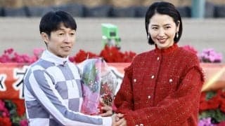 【有馬記念】長澤まさみ「年末の素敵なひとときを過ごすことできた」プレゼンターとして登壇