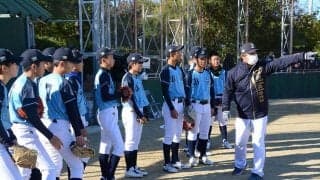 “見よう見まね”は「本来の姿ない」　精鋭小学生に力説…情報社会こそ大事な「基礎」