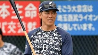 引退から5年…全く衰えぬ48歳が「現役ですか？」　“予告”柵越えは「やっぱスター」