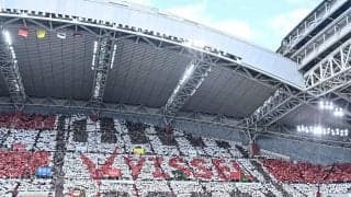 「この衣装を着てもイケメンなのは流石」J1神戸のイケメンMFが”クリスマスの象徴”に自ら大胆変身！「反則技www」「何やらせてんの？」などの声が広がる