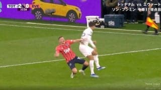 誤審ばかりじゃない！審判エグすぎるな　突然、選手がぶっ倒れた… リプレイ映像でバレた決定的瞬間「えっ、どこがファウル？」「いや、顔面に直撃してる」