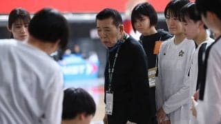 安定した戦いで準々決勝へとコマを進めるも…桜花学園・井上眞一コーチは「ディフェンスが良くない」