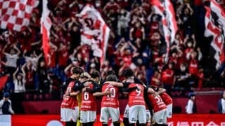 「最近にはない かっこいいです」浦和レッズの来季ユニフォームの“チラ見せ”映像がカッコイイ！「めちゃくちゃ楽しみ」「そのまま箱付きで売ってくれないかな」の声