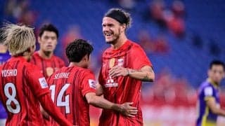 「サイコーのXmasプレゼント」浦和の“神様”ショルツ＆マリウス“王子”のクリスマスメッセージビデオにファン歓喜！「契約更新宣言として受け止めます！」との声