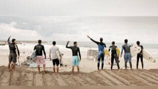 ドキュメンタリー映画「ガザ・サーフ・クラブ」 2024年1⽉13⽇（⼟）公開