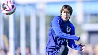 「正直こんなクレイジーな選手は見たことない」伊東純也の“超絶スキル集”を海外ファンも絶賛！ リーグ・アン公式SNSの投稿が話題に