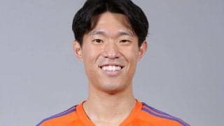 新潟が生え抜きのDF長谷川巧と契約更新「自分の全てを捧げます!」