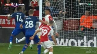 「崩壊してる」首位陥落のアーセナル、クリアミスからのドタバタ失点劇が話題に　SNSではファンからも辛辣な声「声かけすれば防げた」