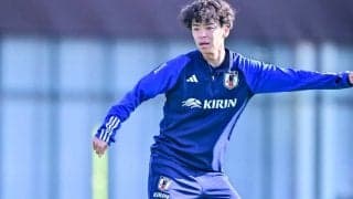 「黒柴！」日本代表活動中のファンタジスタ・伊藤涼太郎のベルギーでの“愛犬との私服散歩ショット”が大反響！「柴犬飼っている人に悪い人はいない」の声！