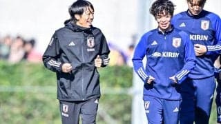 【タイ戦で先発の伊藤涼太郎が日本代表に懸ける思い(2)】中村憲剛氏のアドバイスを胸に挑む代表デビューマッチ。川崎と日本代表をけん引したMFの「大事だよ」という“金言”