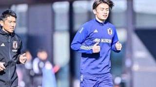 「全部かわいい!!!」上田綺世のモデル妻が公開した「笑顔で並ぶ夫婦ショット」や「ウエディングドレス姿」にファン歓喜！「たくさんのかわいいをありがとう」の声