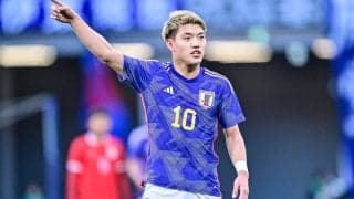 【堂安律がリベンジのアジアカップ前に見せた新たな選択肢(1)】伊東純也との共存で、日本代表センターポジションという「堂安の生きる道」……森保監督＆名波コーチとの模索